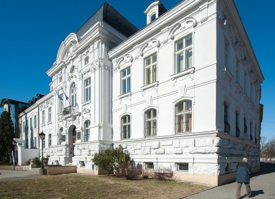 Archiv zve na přednášky o historii