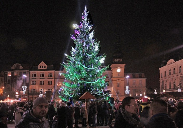Centrum v předvánoční atmosféře