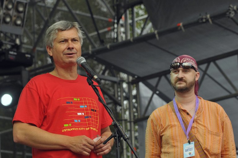 Colours of Ostrava po startu, nabízí smršť kapel a dalšího programu  