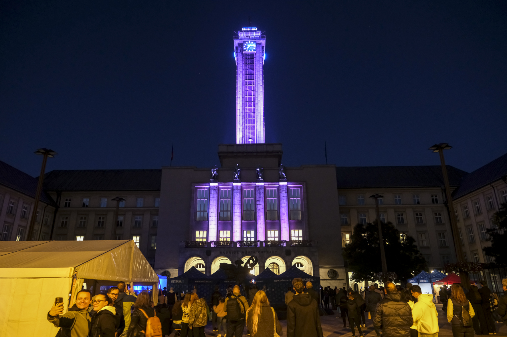 Premiéra zbrusu nového nasvícení Nové radnice