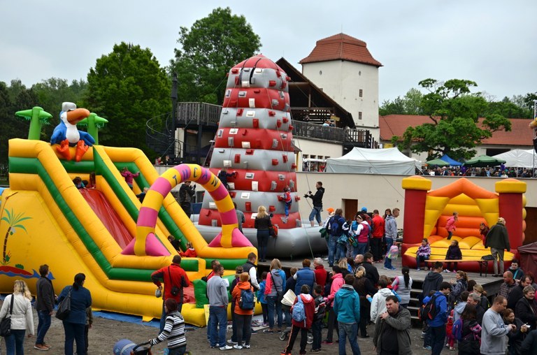 Den Slezské na hradě