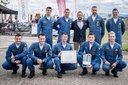 Primátor T. Macura s členy vítězné akrobatické skupiny Frecce Tricolori.