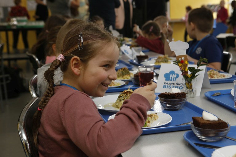 Fajne školní bistro v Ostravě pokračuje