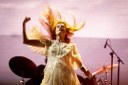 Florence Welch byla první velkou hvězdou festivalu. 