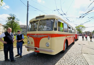 Historický trolejbus zve k projížďce