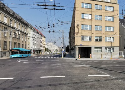Končí rekonstrukce křižovatky Českobratrská x Sokolská 