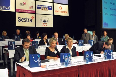 Kongres zaměřený na problémy života seniorů