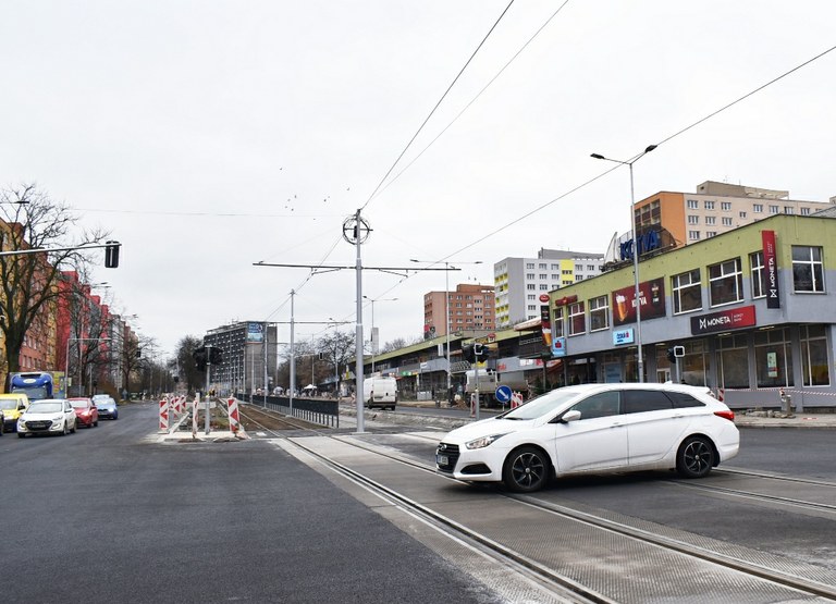 Křižovatka u Kotvy je po modernizaci již plně průjezdná