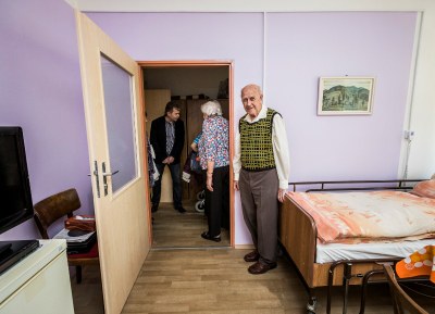 Lidem v charitních domech se žije lépe