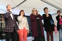 Spolu s diváky foukali do frkaček i představitelé na scéně. 