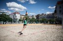 Hlavní atrakcí je beachvolejbalové hřiště.