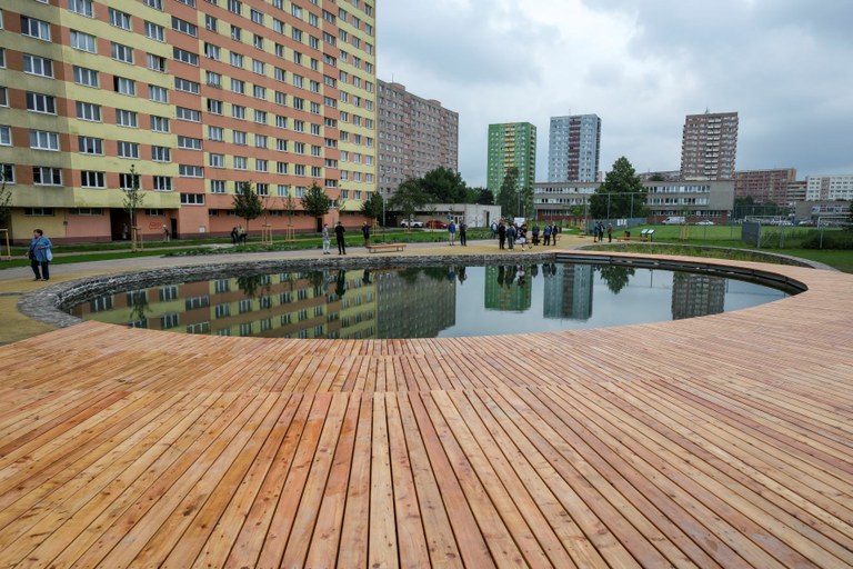Nový park v nejlidnatější části města nabízí také vodní biotop