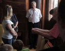 Účastníky prohlídky vítal primátor P. Kajnar. 