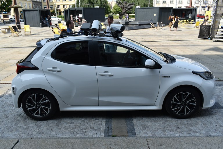 Ostrava má monitorovací vozidlo umožňující automatizovanou kontrolu oprávněnosti parkování