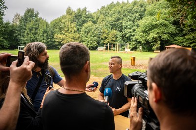 Tiskové konference po rekonstrukci okruhu se zúčastnil rovněž náměstek primátora Aleš Boháč