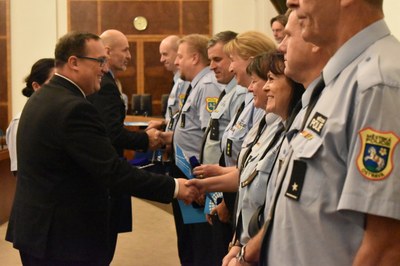 Ostravští strážníci byli oceněni za dlouholetou službu 