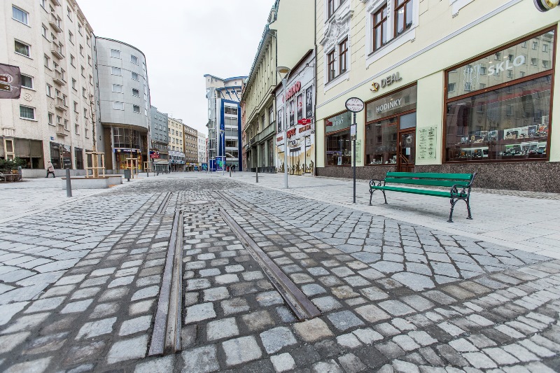 Ulice 28. října, pohled z Masarykova náměstí. — Ostrava