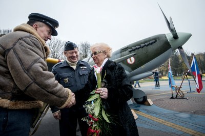 Ostrava si připomíná letce Škarvadu 