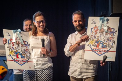 Malý dárek pro primátora Tomáše Macuru a náměstkyni Andreu Hoffmannovou.