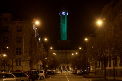 Radniční věž svítila zeleně