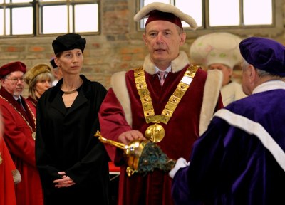 Rektor Jan Lata byl uveden do funkce