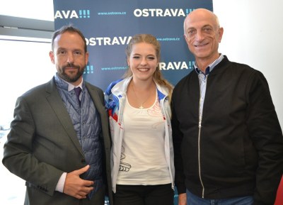 Světová juniorská krasobruslařská špička závodí v Ostravě