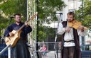 Historická kapela a středověké písně patří k historickému reji. 