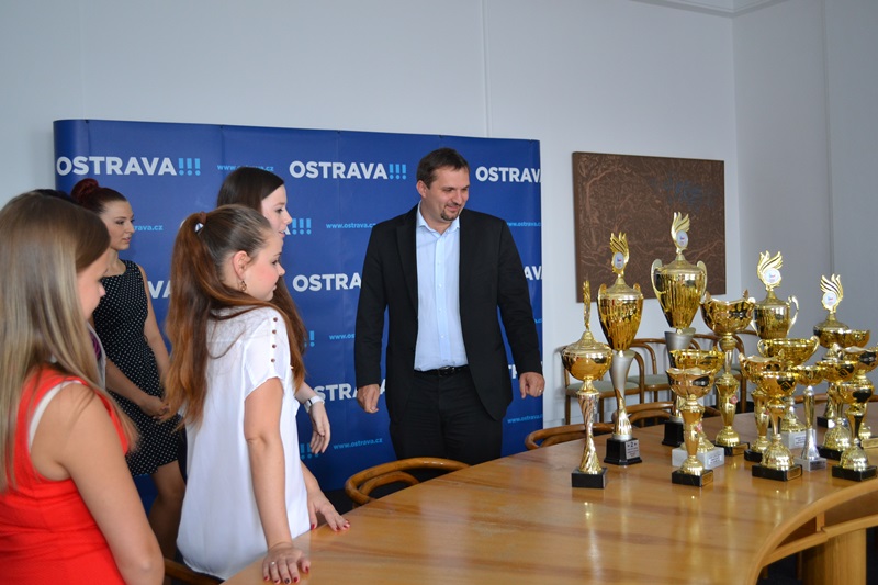 V „kulaťáku“ se blyštělo světové zlato — Ostrava