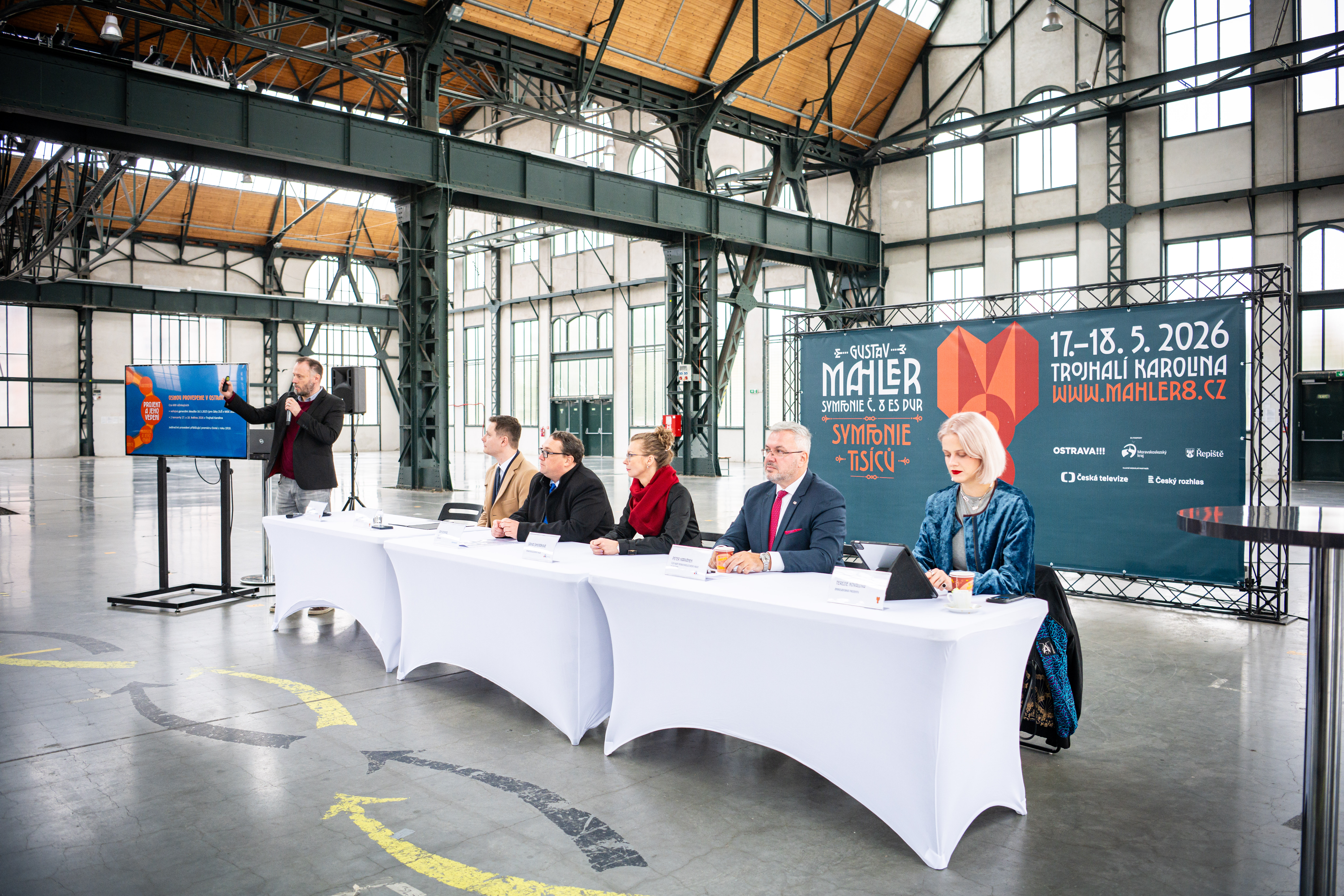 Tisková konference probíhala v prostorách Trojhalí Karolina