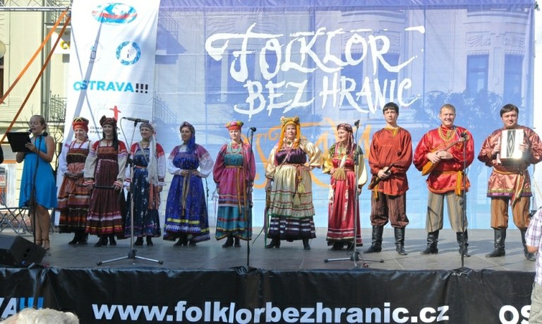 Ostravským ulicím kraluje Folklor bez hranic 