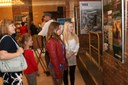 Expozice může být poučením i pro mladou generaci.
