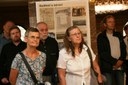 Účastníci slavnostní vernisáže se sešli v hojném množství.