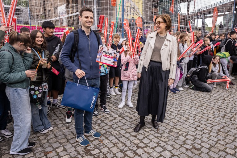 Výtvarná soutěž ostravských škol spojila špičkový turnaj s dětskou fantazií
