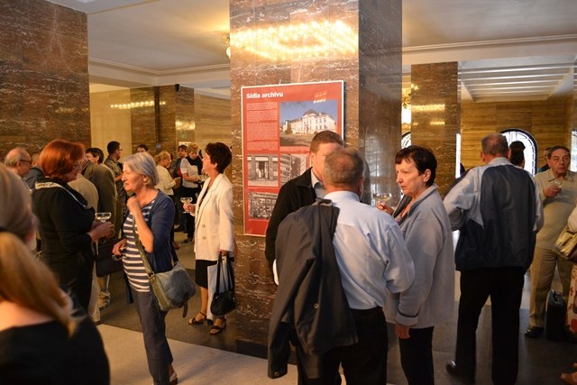 Zářijová výstava Archivu města Ostravy ve foyer