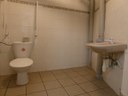 upravené WC v suterénu