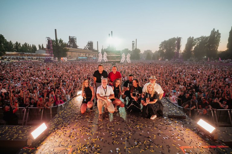 A magnificent opening, a newly conceived venue, and the first day of the festival – Beats for Love 2025 has begun.