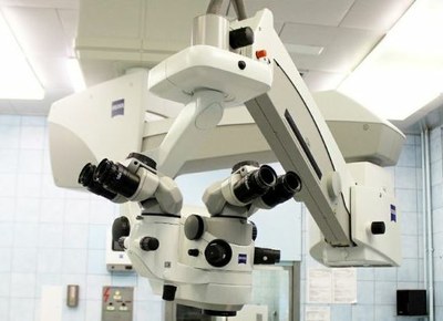 Ostrava’s City Hospital acquires state-of-the-art new surgical microscope