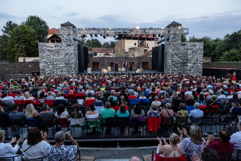 The Summer Shakespeare Festival at Silesian Ostrava Castle starts tomorrow